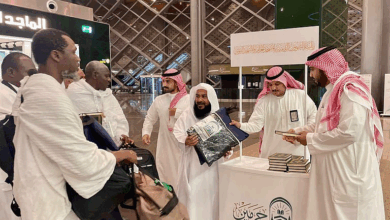 أضخم حملة لتوزيع المصاحف والكتب الدينية: "إهداءات للحاج" تلامس قلوب ضيوف الرحمن في موسم حج 1446