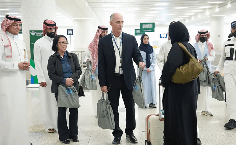 مطار الملك عبدالعزيز