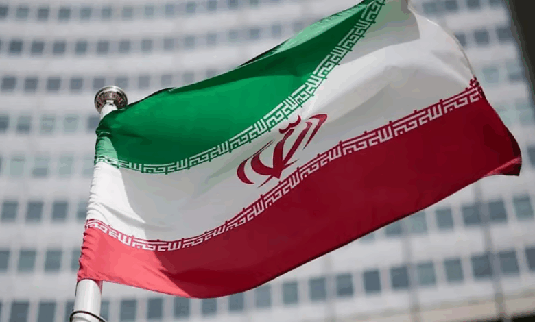 إيران