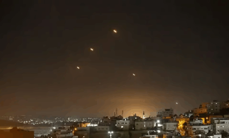 إيران