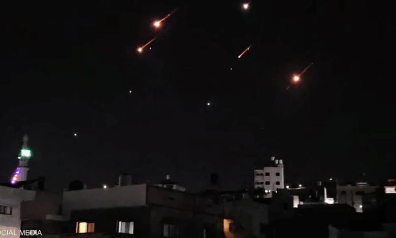 إيران